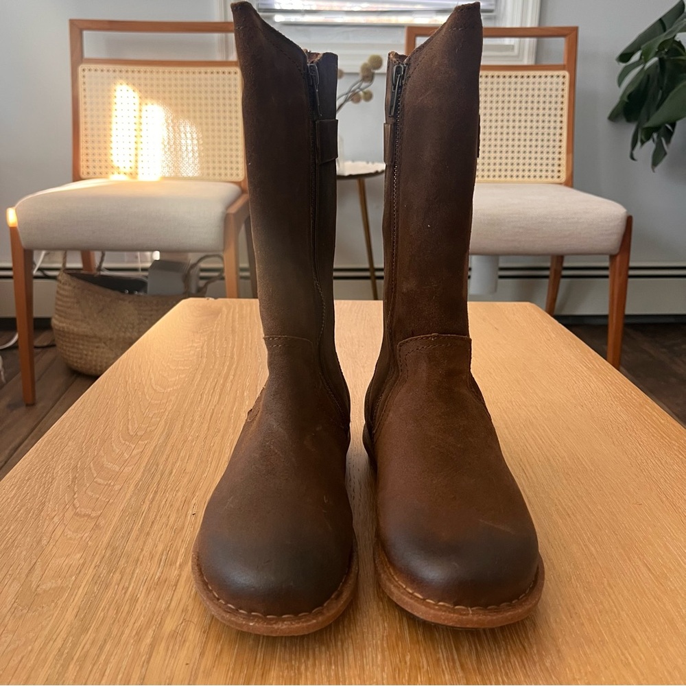 NWT Born Brown Leather Boots Size 7